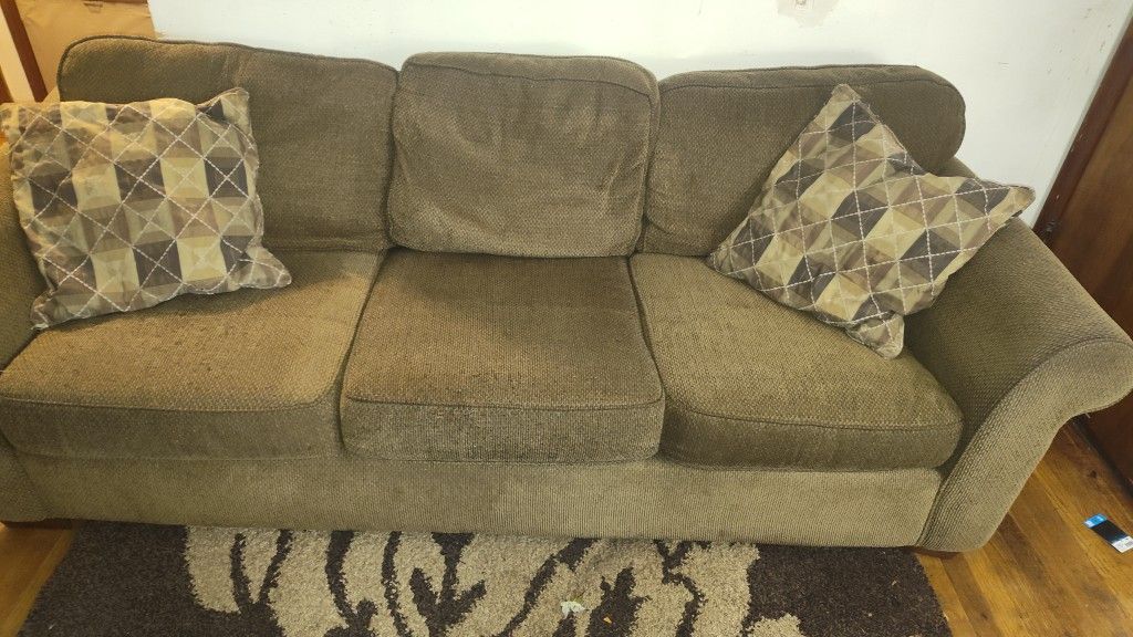 Bauhaus Couch And Loveseat Set