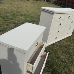 Bedroom Dresser Set (2) XL Nightstands