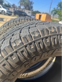 Pro comp 35x12.50 20lt tires