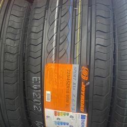 225/45/18 Set Of Tires 