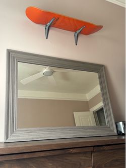 Vanity mirror