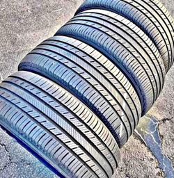 235 55 20 Michelin Tires Con 80% de Vida Las 4