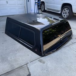 Leer 100XR 2015/2020 Ford F 150 Super Crew  5’5” 