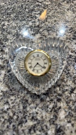 Crystal Legends Quartz Heart Clock