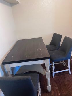 Counter Height Dining Table with 3chairs