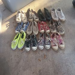 TENNIS SHOES DIFFERENT Sizes ALL for $15.00 Dollar