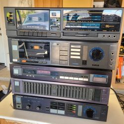 Kenwood Stereo System 