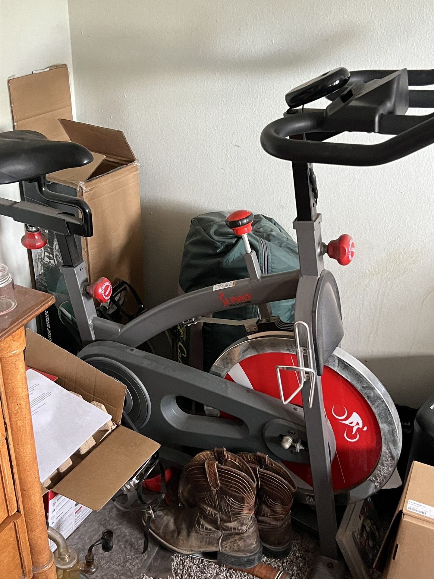 Sunny Health & Fitness Belt Drive Cycle Bike $100