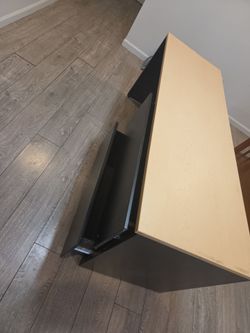 Desk with two drawers