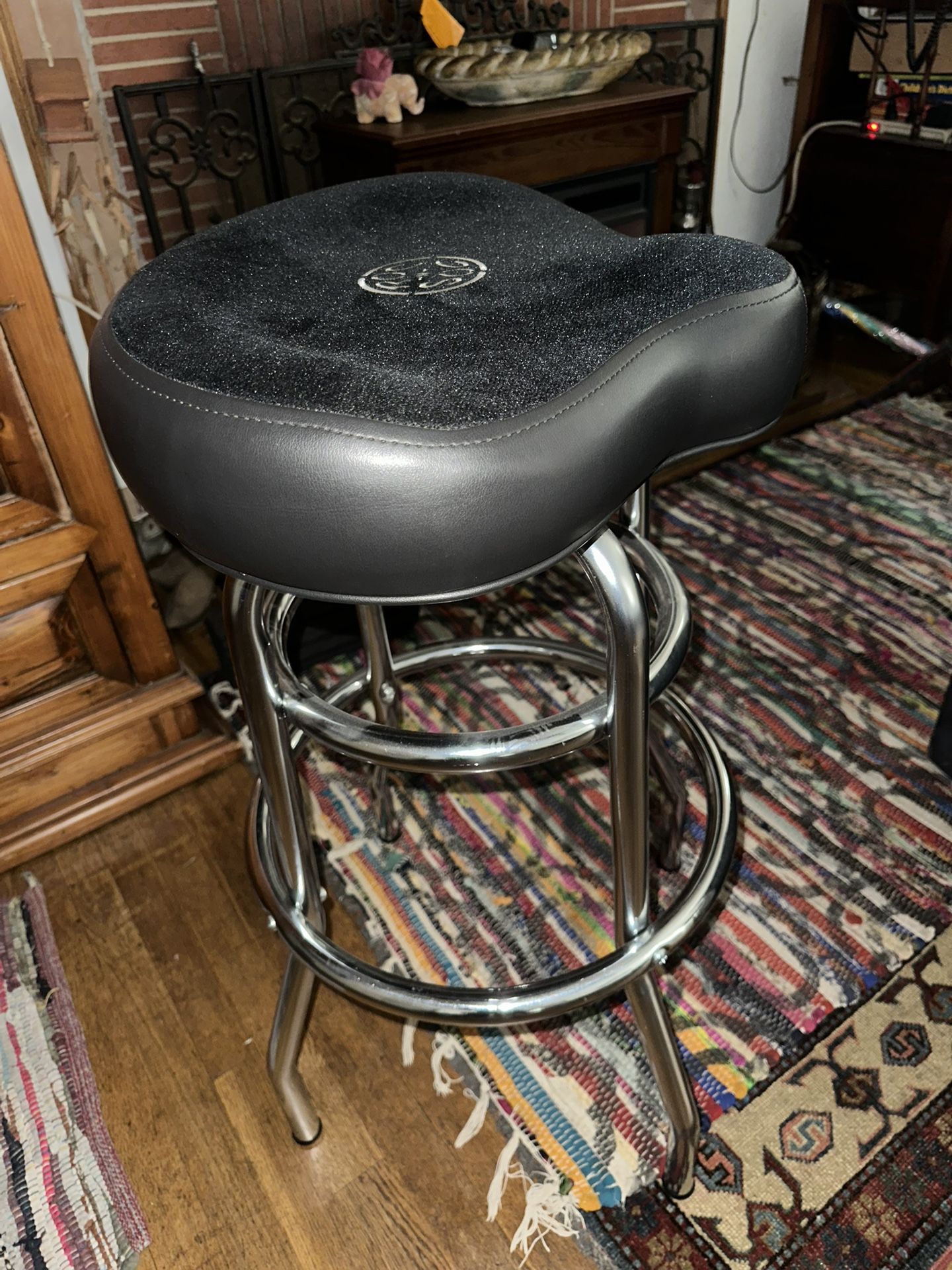 Roc n Soc stool
