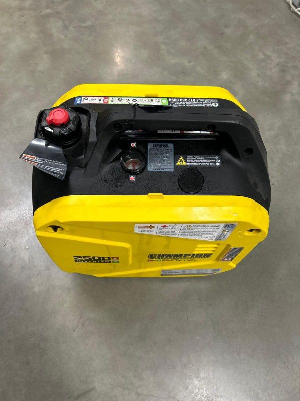 Champion 2500W dual fuel inverter generator