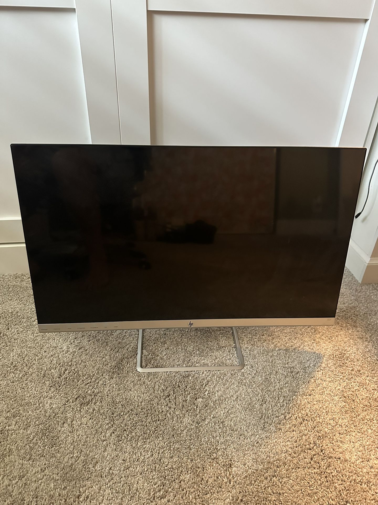 HP 32” Computer Monitor