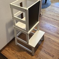 Kids tower for eating and playing.
