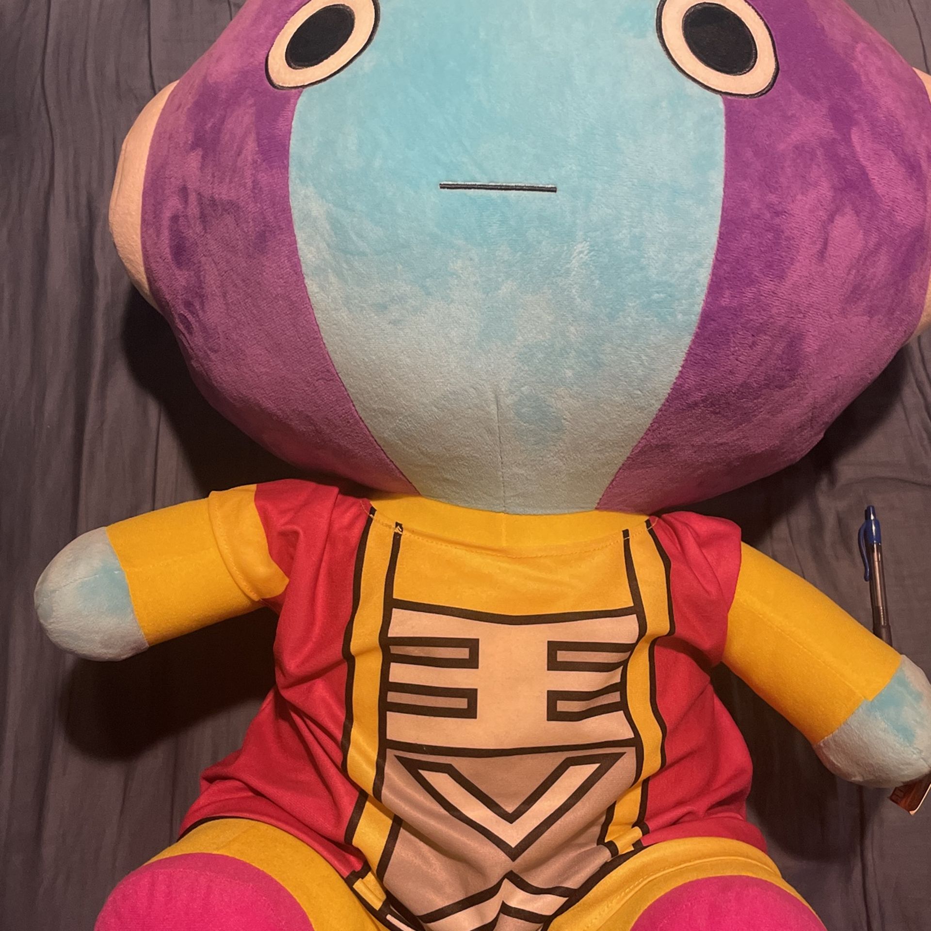 40 inch zen-oh plushie. Comic Con exclusive. Dragon Ball Z