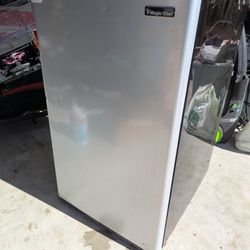 Magic Chef Mini Fridge