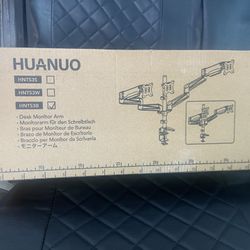 Triple Monitor Mount