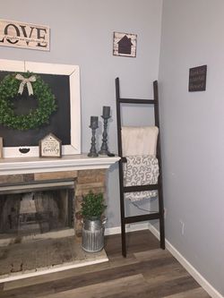 Blanket holder ladder decor