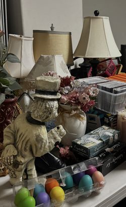 1.00 Table Each Item At Estate Sale Sneak Preview