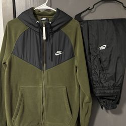 Nike Full Zip Fleece Jacket + Nike Windbreaker Pants 