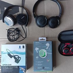 Headphones & Earbuds Bundle 