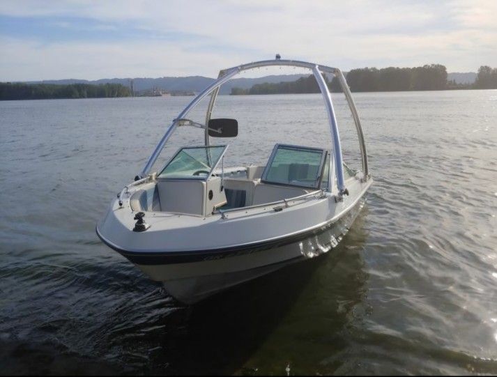 1990 GW Invader 17ft Bowrider