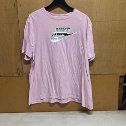 Nike T-Shirt. Size XXL