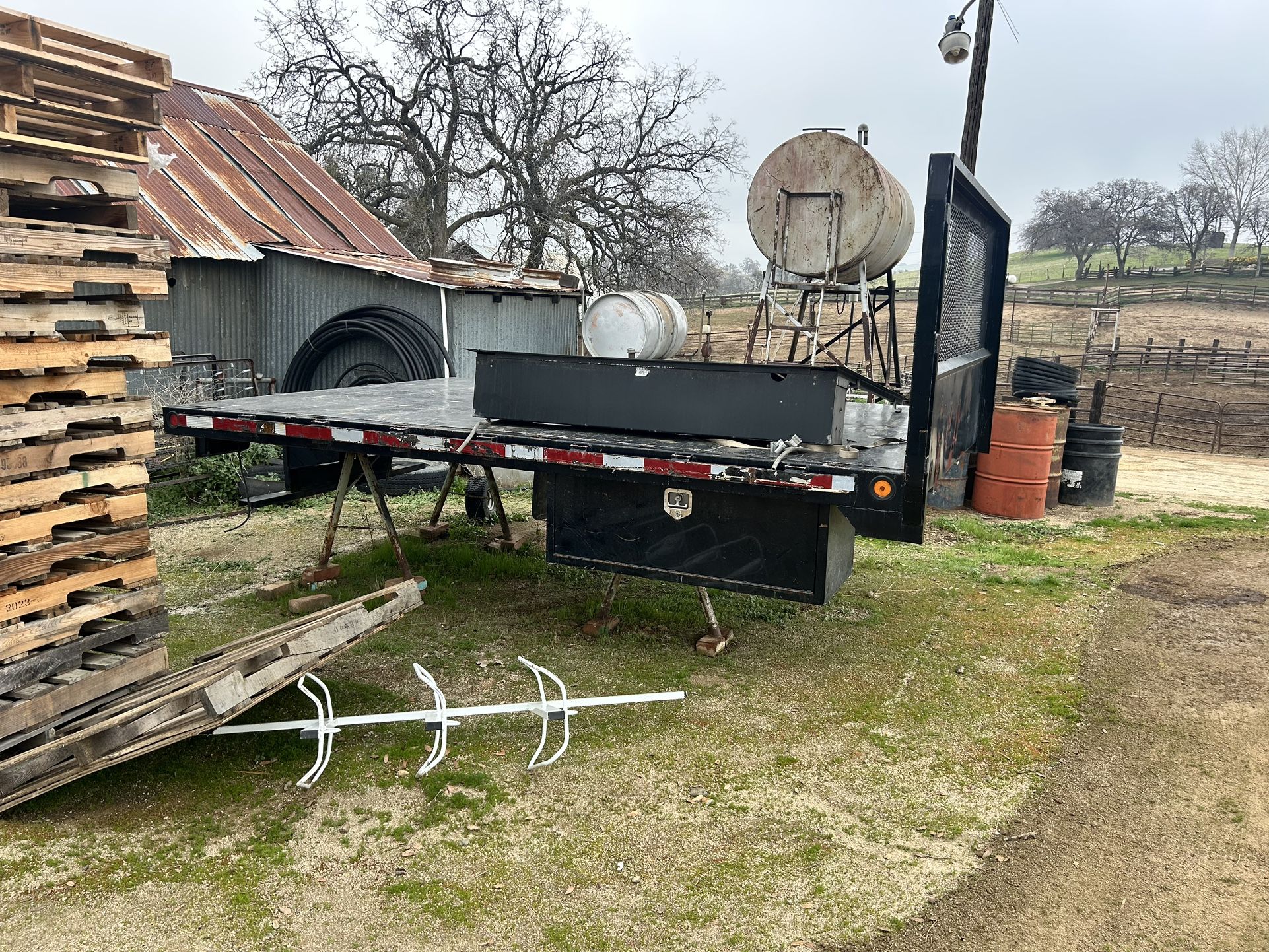 Flatbed