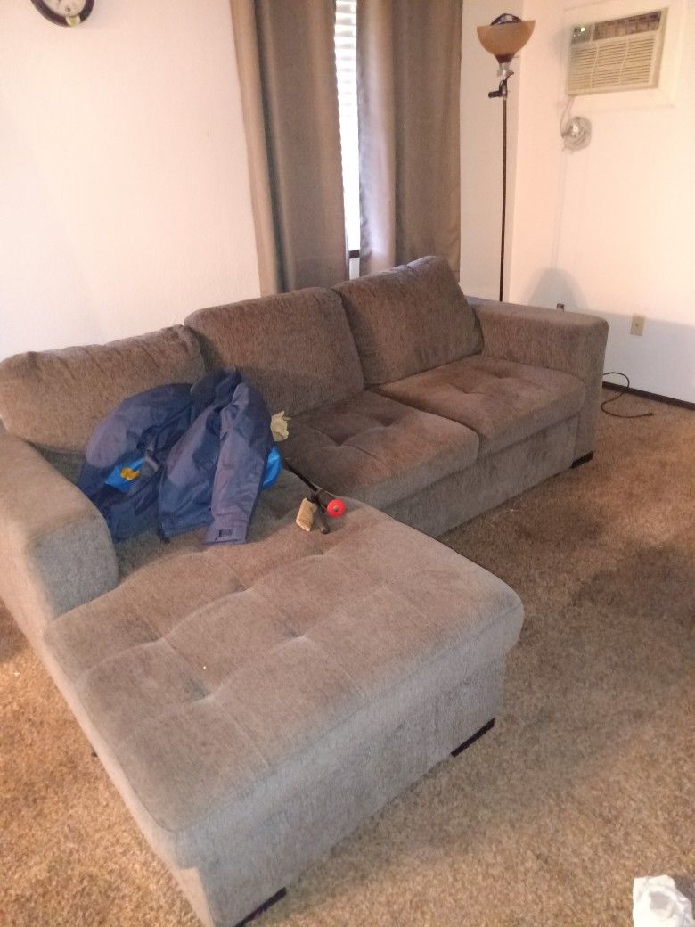 Right Side Sectional