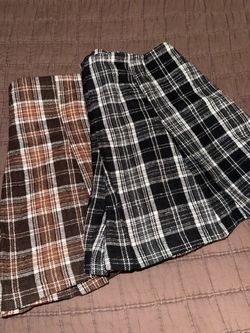 Fashion Nova plus size plaid skirt / skort