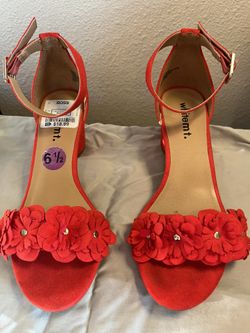 $14 New Red Open Toe Block Heels