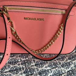 Michael Kors Coral Reef Saffiano Crossbody Purse - Like new! 