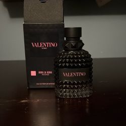 VALENTINO Born In Roma