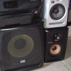 Krk sub and speaker, Pioneer bulit speaker