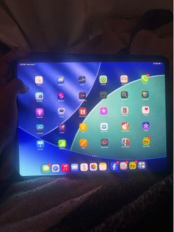 iPad Pro 13-inch (M5) Wi-Fi + Cellular