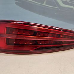 2016-2018 AUDI Q3 LEFT TAIL LIGHT 