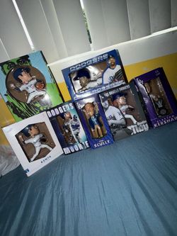 LA bobble heads