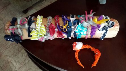Hair bands with detachable bow