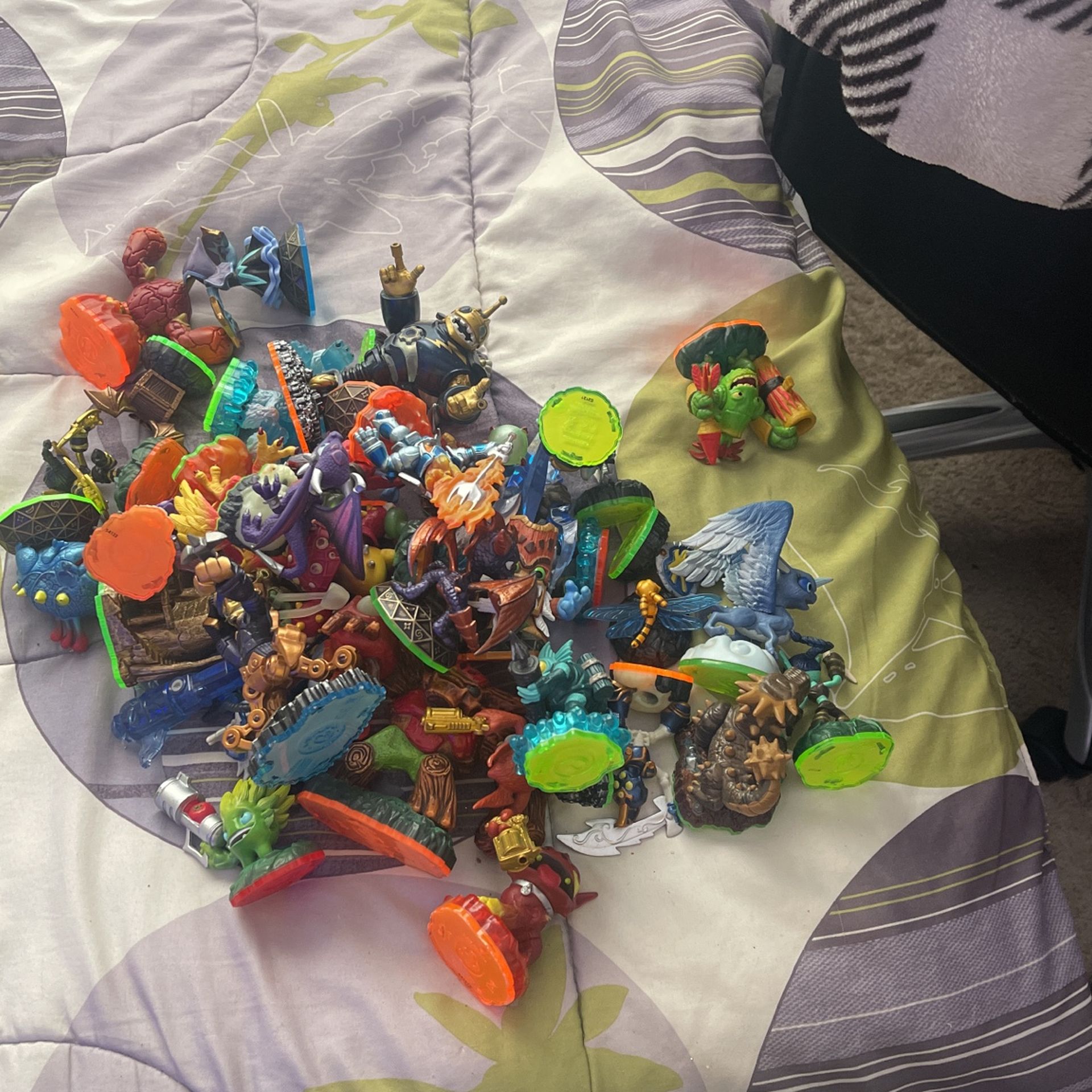 Sky Landers
