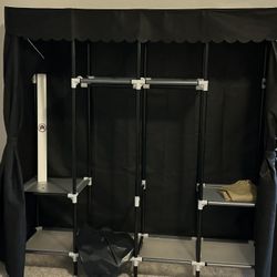 XLarge Covered Waredrobe w/Shelves & Hanging 