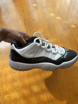 Men Jordan 11 Low 