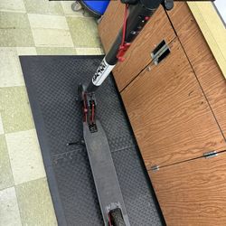 Go Trax Electric Scooter With Code 21E