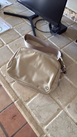 Lulu lemon bag