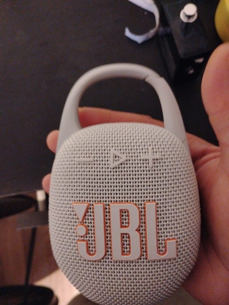 JBL WIRELESS HEADPHONES