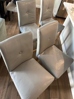 4 Bar Stools (Non Swivel)