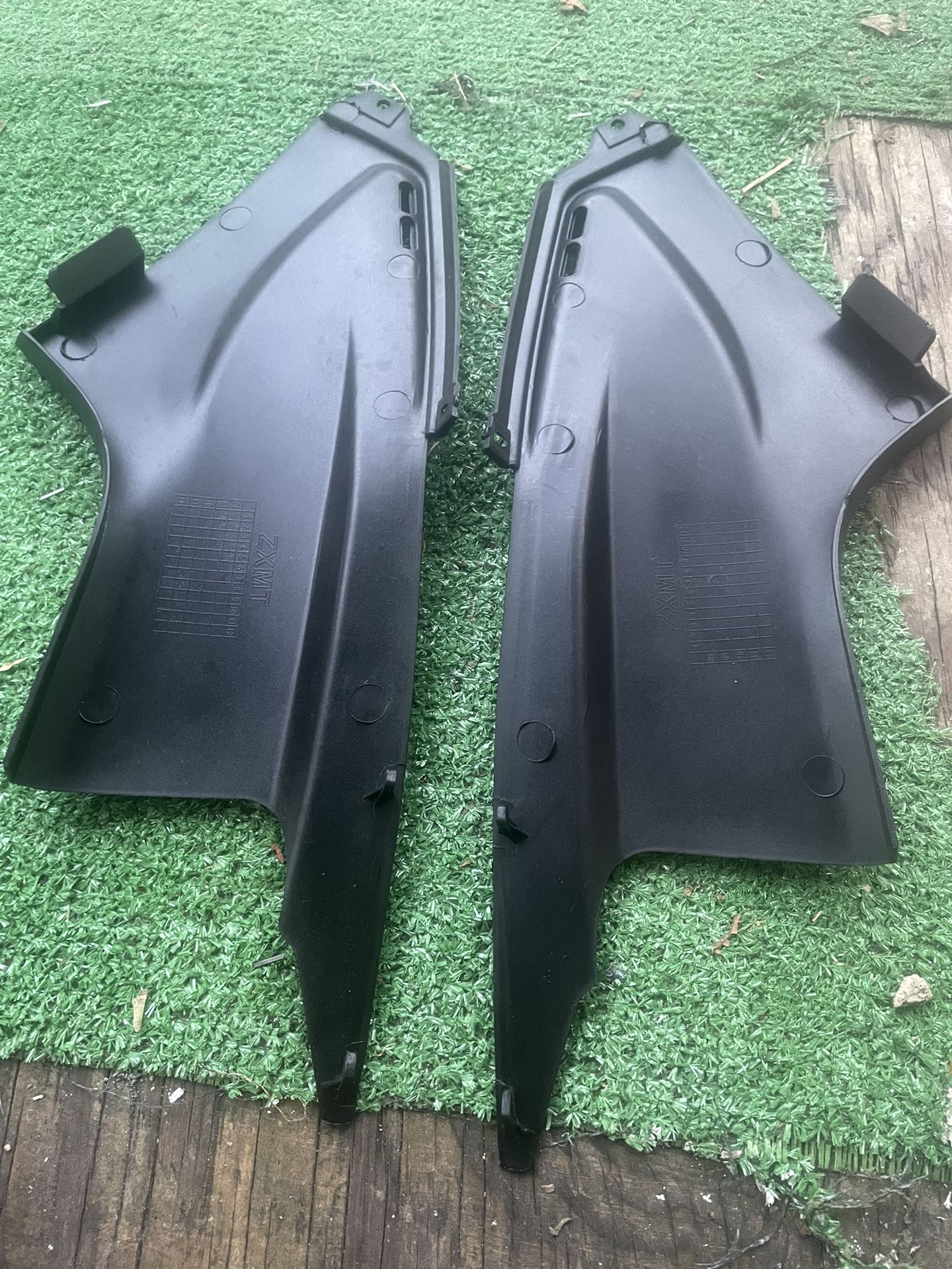 Yamaha Yzf R6 Plastics / Fairings