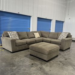 Gray Sectional With Ottoman