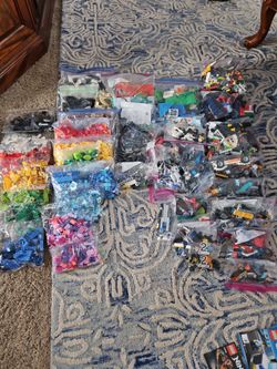 LEGO LOT 25 LBS.