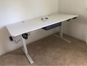 Brand new Height-adjustable electric desk.