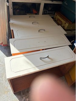 Five 26”1/2 x 6” drawers