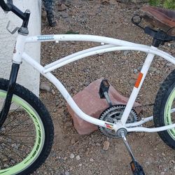 A Rare 1960s RALEIGH Beach Cruiser With Real Leather Seat See Description Below 